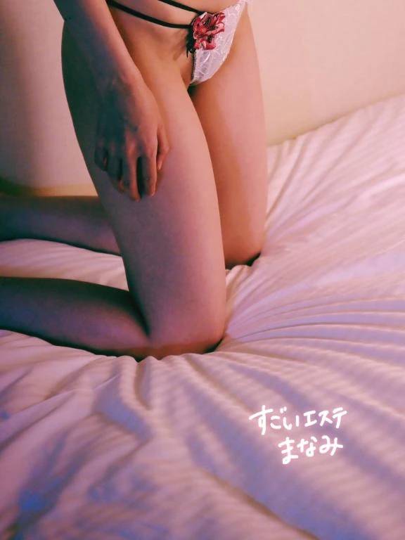 🎬💥📚🎞️🪖🏃‍♂️‍➡️🪭