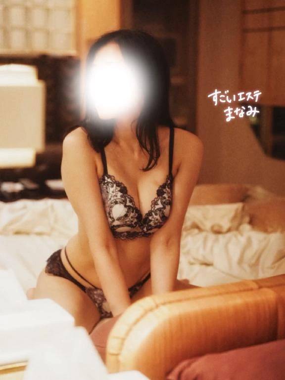 🎂👦🏻🏠👥🚶‍➡️