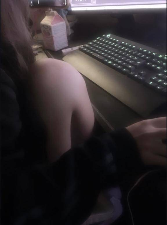 ずーん
