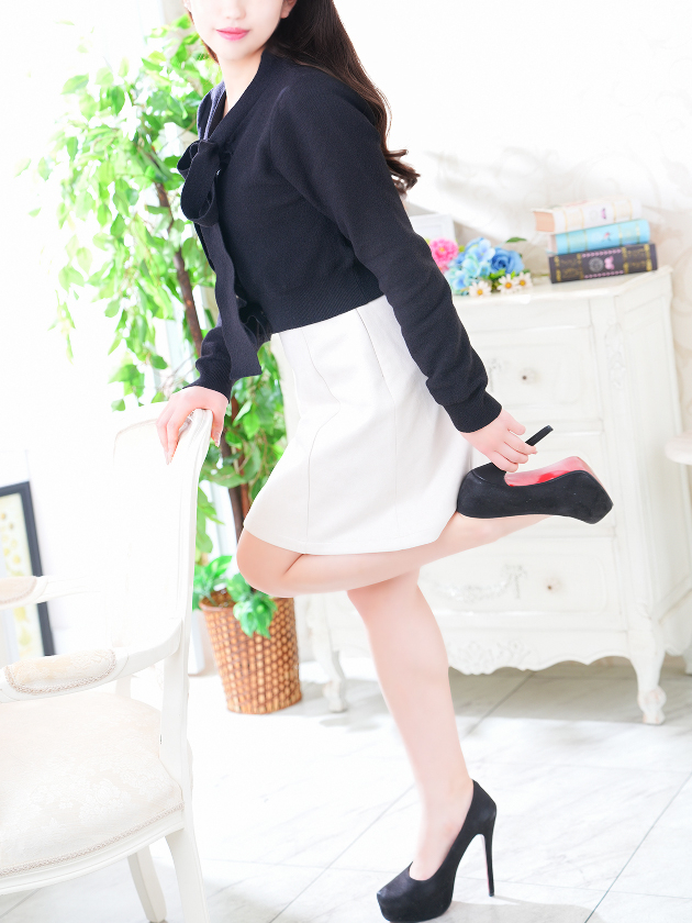 芹香 李緒（人妻セレブ宮殿　名古屋）