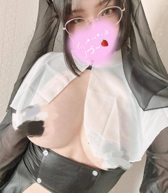 -̗̀❀.(*´▽`*)❀.̖́-