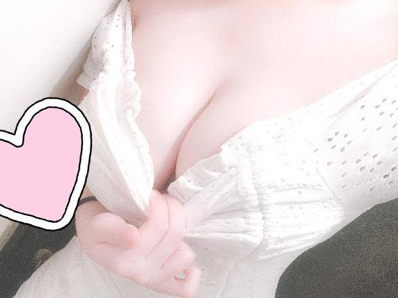 ちらり🎀