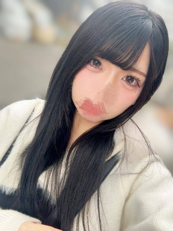 前髪切りすぎた✂️