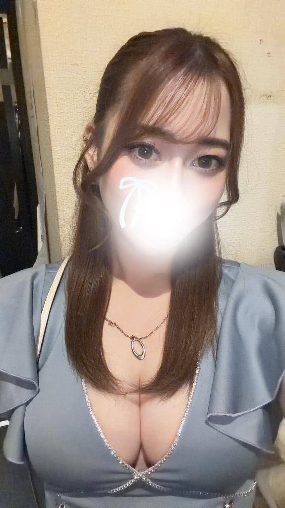 泣きすぎで顔パンパン笑