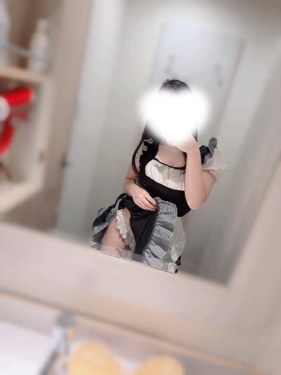 チラっ♡