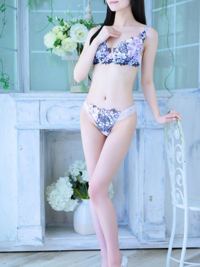 新人・詩乃(シノ)（グランドオペラ名古屋）