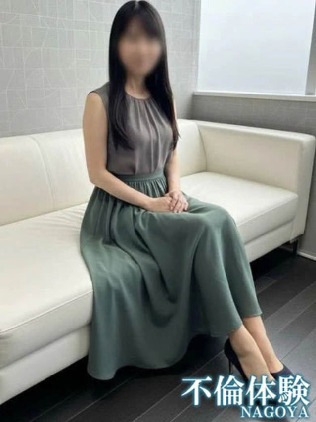 こと（ノーハンドで楽しませる人妻　名古屋店）