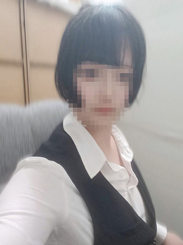 新庄るる（淫乱OL派遣商社 斉藤商事）