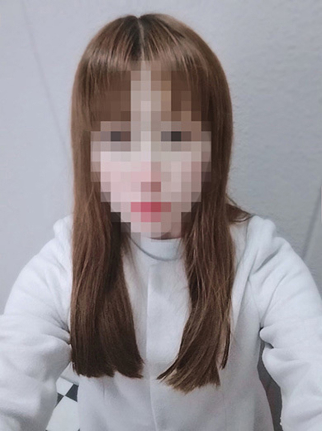 成田みなみ（淫乱OL派遣商社 斉藤商事）