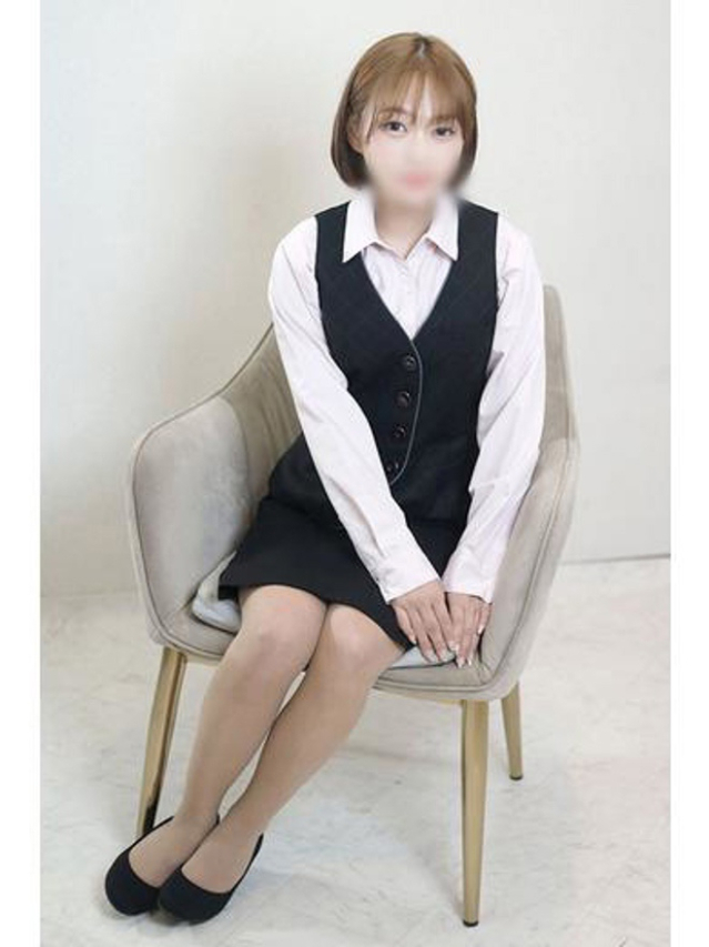 浅丘みなみ(淫乱OL派遣商社 斉藤商事)