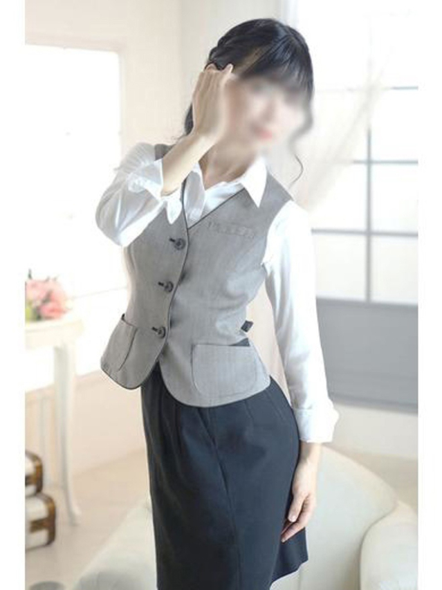 川上れいな（淫乱OL派遣商社 斉藤商事）