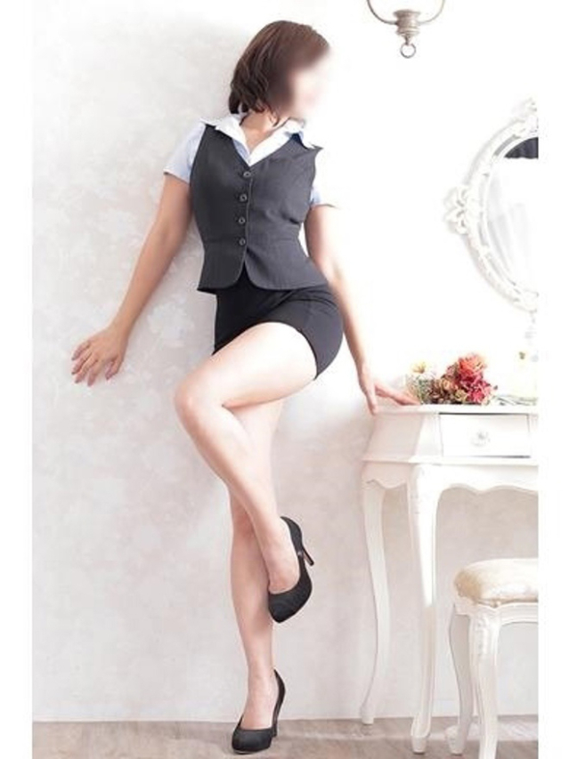 藤見　ゆり（淫乱OL派遣商社 斉藤商事）