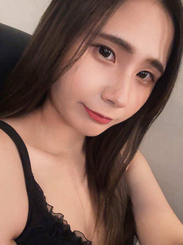 如月さら（淫乱OL派遣商社 斉藤商事）