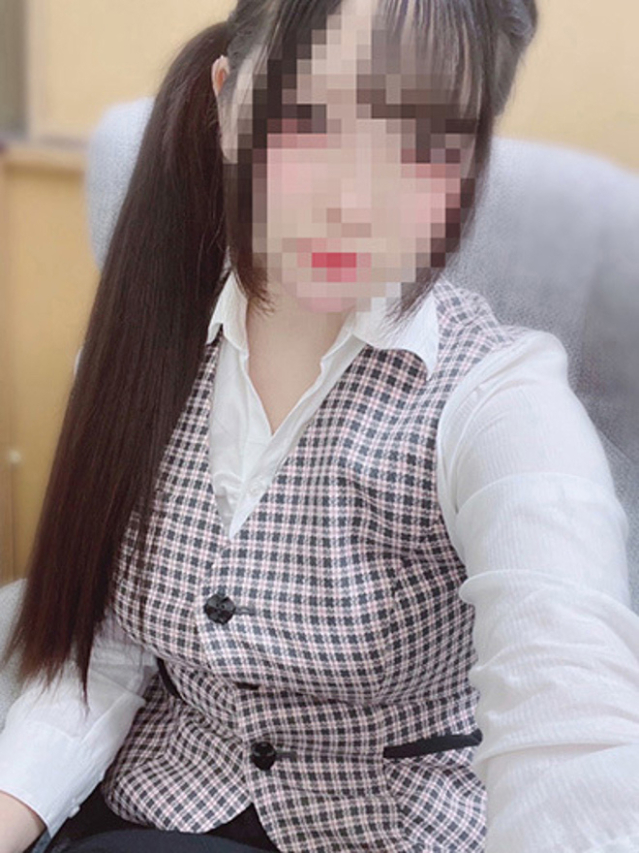 井上ありす（淫乱OL派遣商社 斉藤商事）