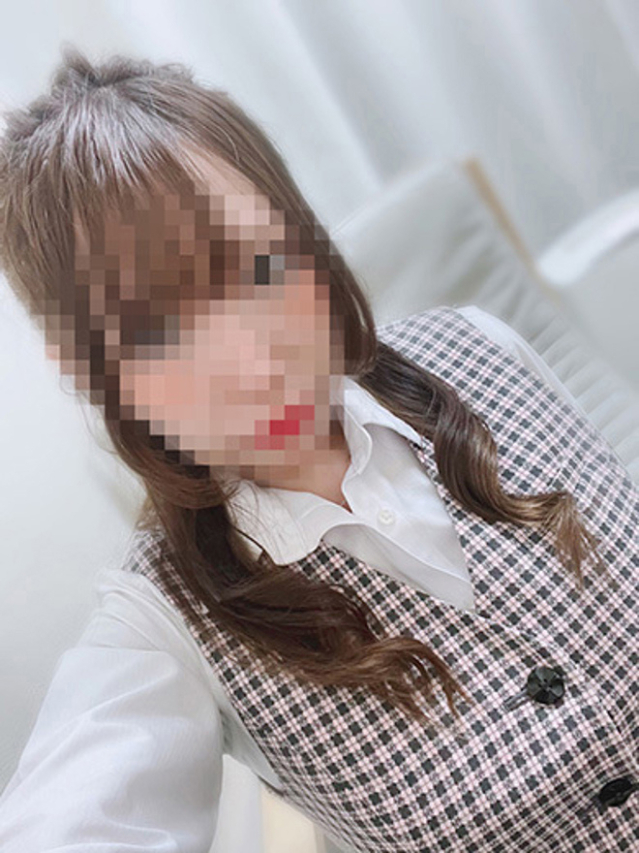 朝比奈あゆ（淫乱OL派遣商社 斉藤商事）