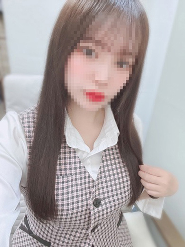椎名りあ（淫乱OL派遣商社 斉藤商事）