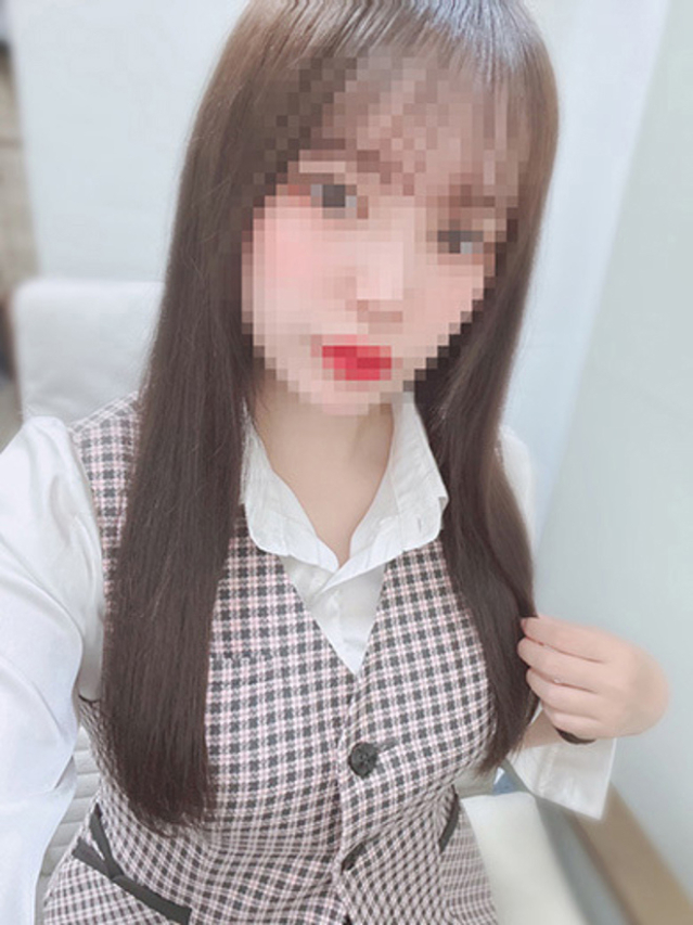 椎名りあ（淫乱OL派遣商社 斉藤商事）