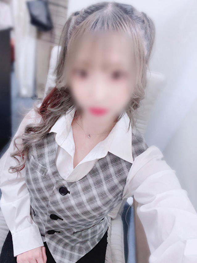 花咲あみる（淫乱OL派遣商社 斉藤商事）