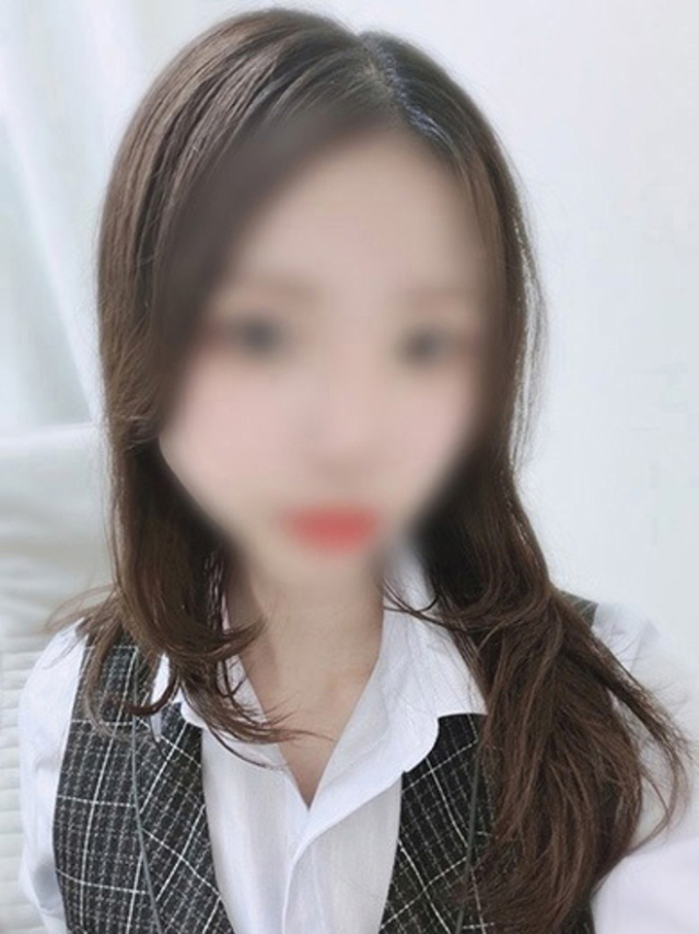 桃瀬こはく（淫乱OL派遣商社 斉藤商事）