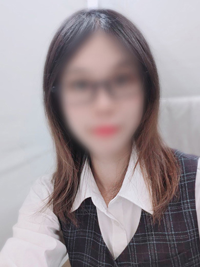 白石さらさ（淫乱OL派遣商社 斉藤商事）