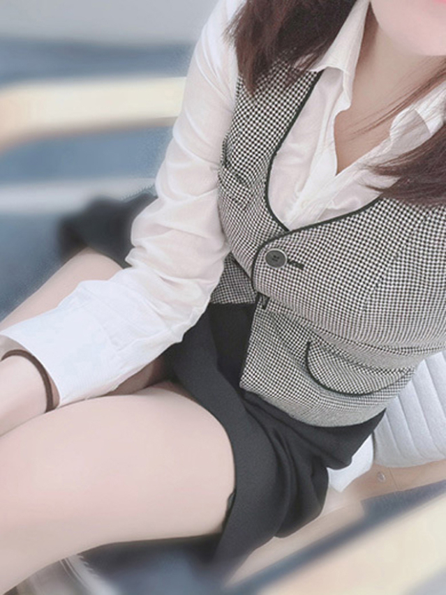菅原こはる(淫乱OL派遣商社 斉藤商事)