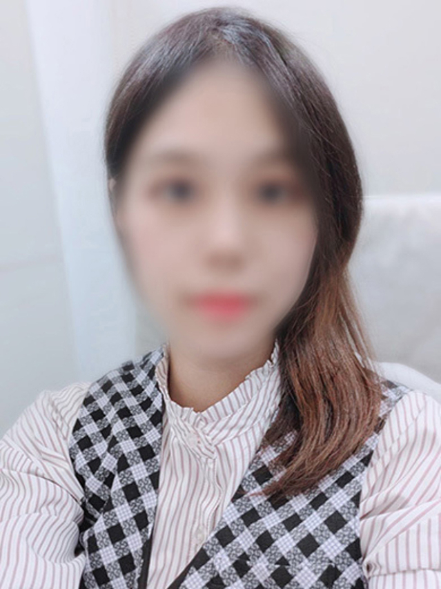 白石さらさ（淫乱OL派遣商社 斉藤商事）