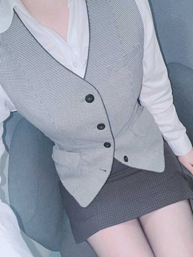 胡桃るる(淫乱OL派遣商社 斉藤商事)