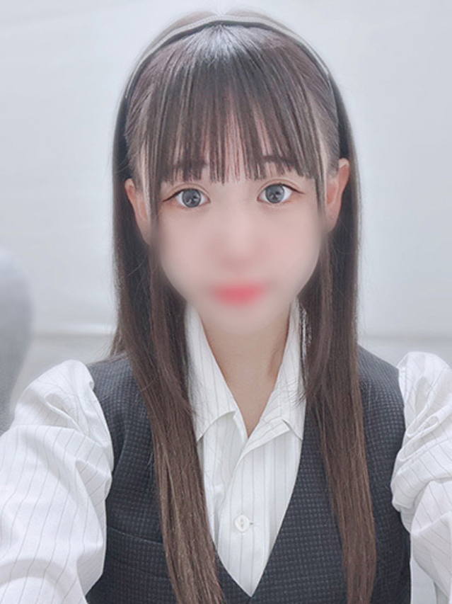 花岡らら（淫乱OL派遣商社 斉藤商事）