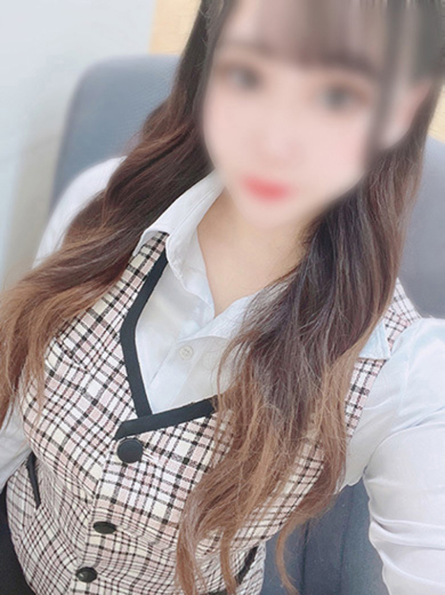 赤坂あかね（淫乱OL派遣商社 斉藤商事）